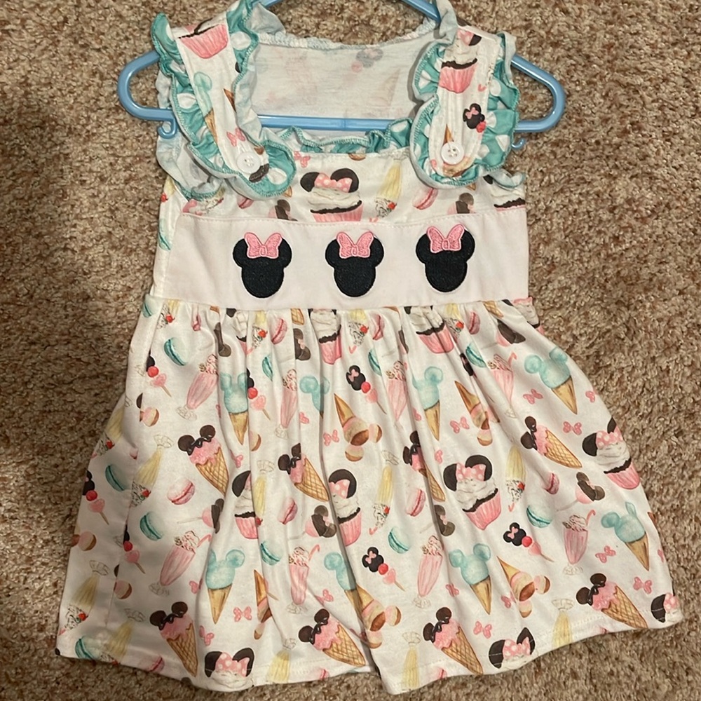 Minnie Mouse dress